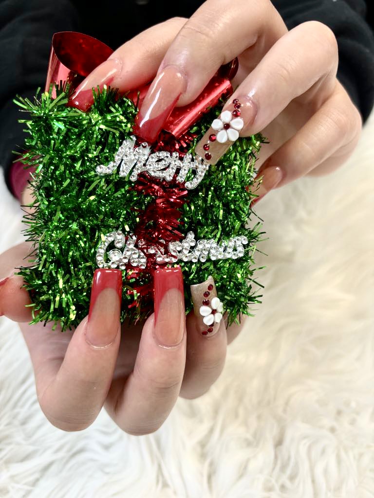 VIP Nails, Hair, & Lashes nail photo 2