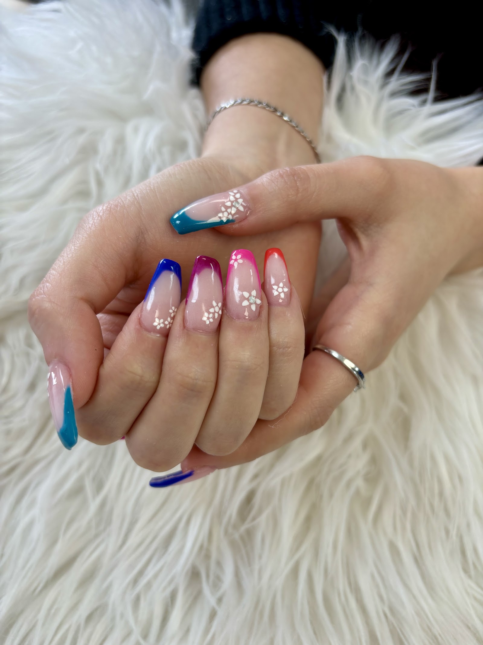 VIP Nails, Hair, & Lashes nail photo 3
